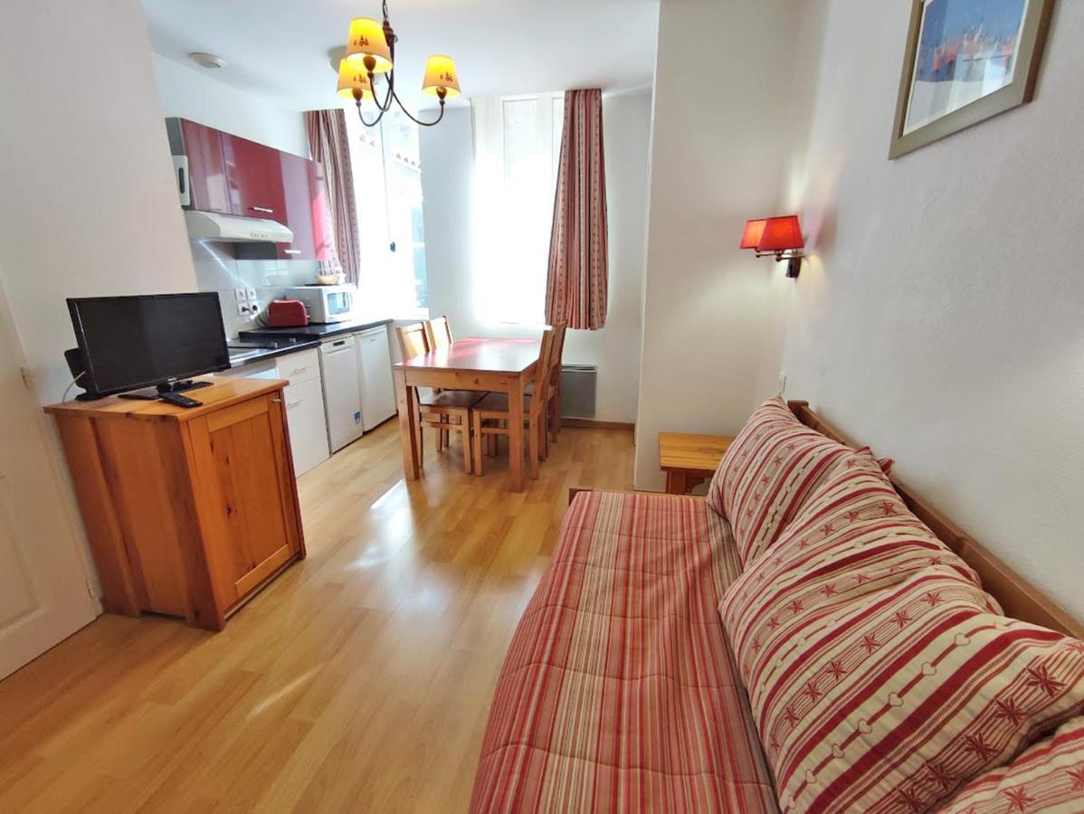 Pat 83, T2, Centre Luchon, Wifi, Casier A Skis, 4 Personnes Bagnères-de-Luchon 外观 照片